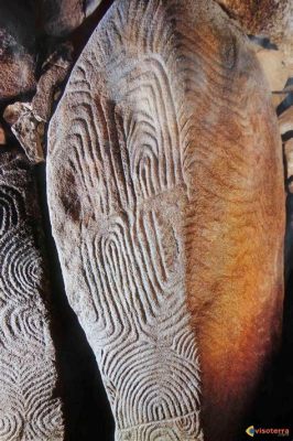  La Pierre Sculptée de Dikkop: Un Défi Monumental aux Forces Naturelles !